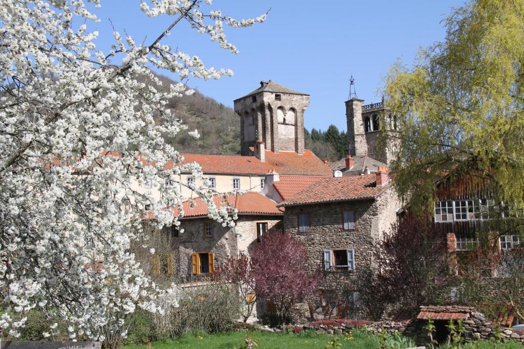 Hotel La Bougnate Blesle Exterior foto